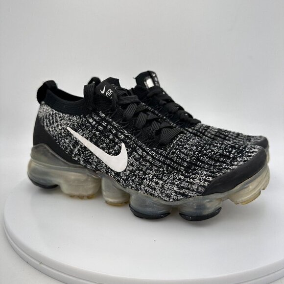 Nike Air VaporMax Flyknit 3 Oreo Black White Women Shoes AJ6910-001 Size 5 - Picture 4 of 13